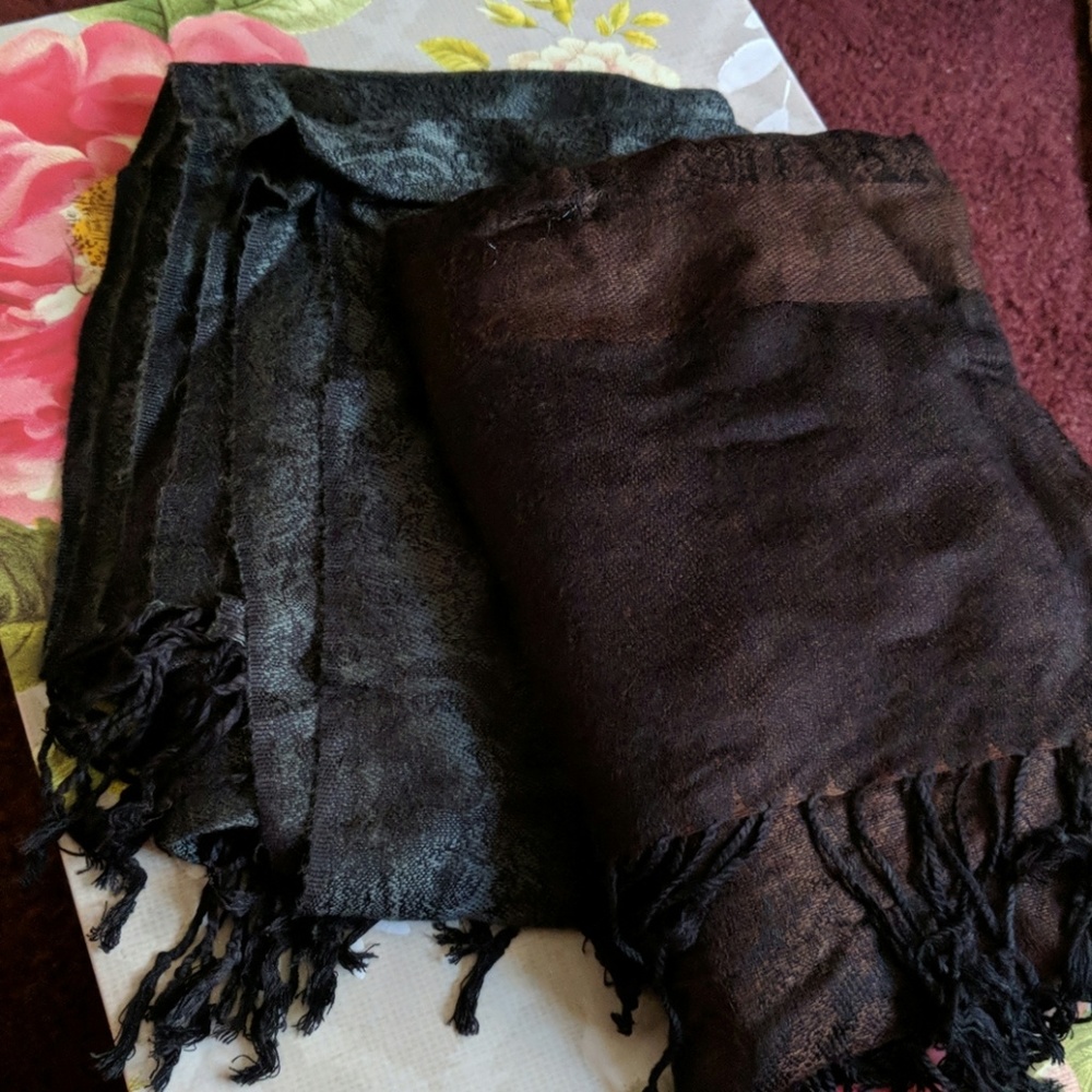 Tassled paisley Pashmina Scarves Hijabs - brown